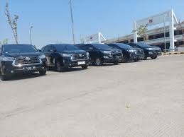Keunggulan Rental Mobil Lepas Kunci Semarang Dibanding Transportasi Lain