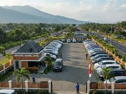 Fasilitas Modern yang Membuat Toyota Hiace Semakin Diminati